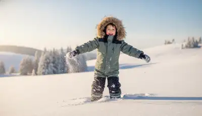 Der perfekte Skianzug für Kinder wählen