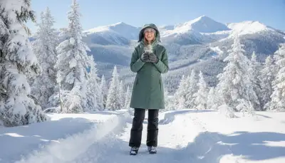 Skijacke Damen Lang Parka: Wärmender Wintersport-Stil